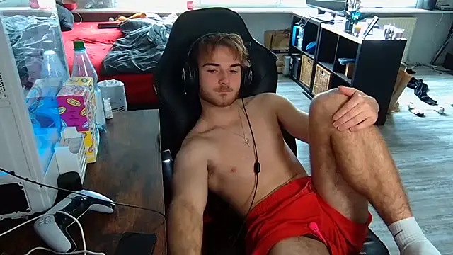 Snapshot of Rudi2007Eye chatting on September 26, 9:49 am Rudi2007Eye online show from September 26, 9:49 am