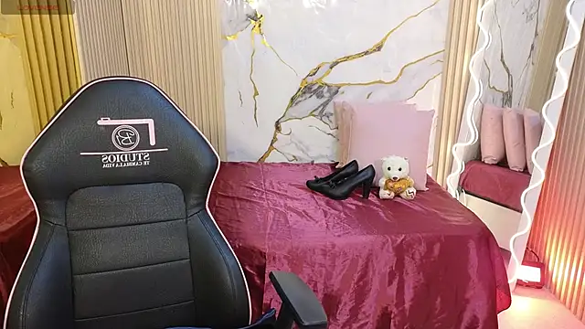 Lexy tay online show from February 19, 12:02 pm