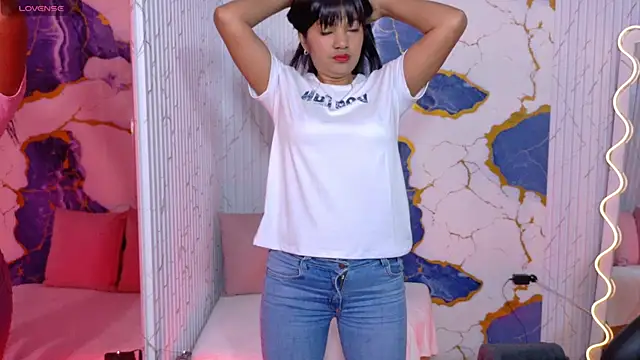 Snapshot of Lexy_tay chatting on June 10, 11:55 am Lexy tay online show from June 10, 11:55 am