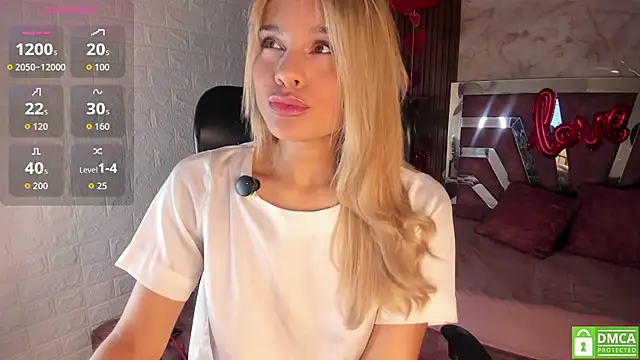 Snapshot of hot_cupid01 chatting on February 27, 10:48 am hot cupid01 online show from February 27, 10:48 am