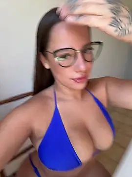 AlessiaaRuso1 online show from February 6, 3:08 pm