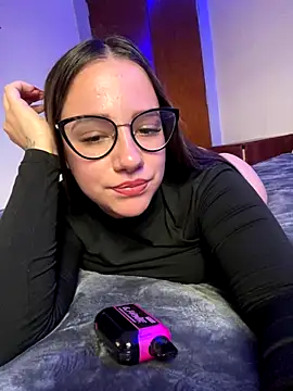 Snapshot of AlessiaaRuso1 chatting on September 10, 5:56 pm AlessiaaRuso1 online show from September 10, 5:56 pm