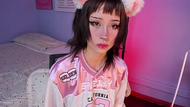 Hannahpage online show from March 3, 12:23 pm