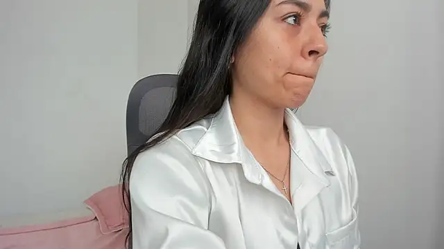 Snapshot of canelleGarces chatting on July 16, 5:10 pm canelleGarces online show from July 16, 5:10 pm