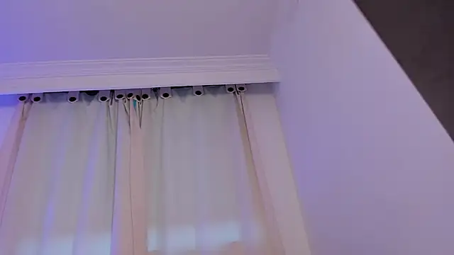 canelleGarces online show from February 17, 11:13 pm