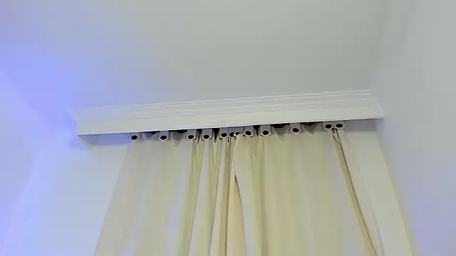 canelleGarces online show from February 13, 2:33 am