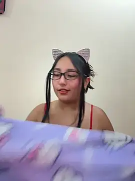 Snapshot of saranghae_ chatting on November 23, 6:51 pm saranghae online show from November 23, 6:51 pm