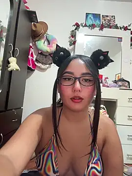 Snapshot of saranghae_ chatting on November 2, 8:58 pm saranghae online show from November 2, 8:58 pm