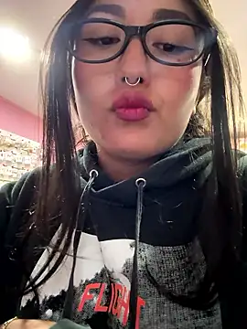 saranghae  online show from January 10, 11:00 pm