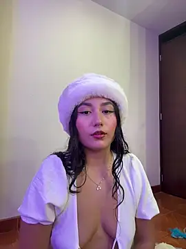 Snapshot of saranghae_ chatting on December 18, 11:30 pm saranghae online show from December 18, 11:30 pm