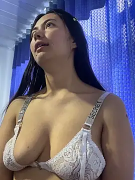 Snapshot of Tamygh_ chatting on November 28, 5:24 pm Tamygh online show from November 28, 5:24 pm