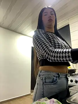 Snapshot of Tamygh_ chatting on November 12, 11:30 pm Tamygh online show from November 12, 11:30 pm