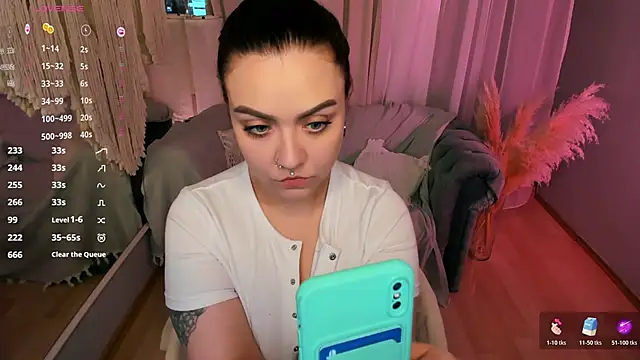 ashton heidii online show from November 10, 10:04 pm