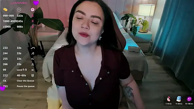 ashton heidii online show from April 6, 12:28 am