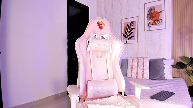 Ayleen Dunkan online show from November 7, 12:42 pm