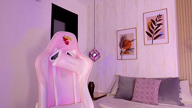 Ayleen Dunkan online show from September 30, 12:11 pm