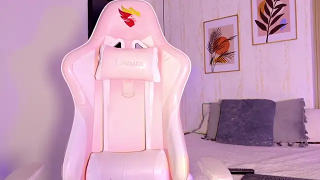 Ayleen Dunkan online show from September 16, 12:17 pm