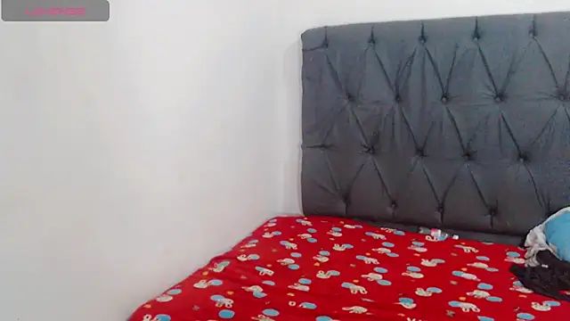 Snapshot of deborahotts chatting on October 28, 8:41 pm deborahotts online show from October 28, 8:41 pm