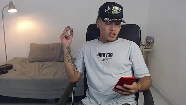 crow black00 online show from September 24, 4:08 am