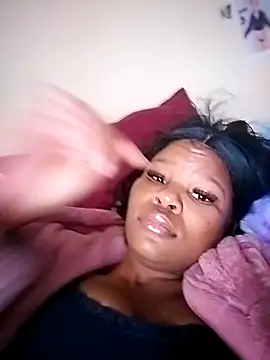 Snapshot of Seductive_Yellow_Titties chatting on September 28, 1:07 pm Seductive Yellow Titties online show from September 28, 1:07 pm