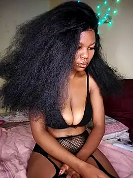 Seductive Yellow Titties online show from February 26, 3:28 am