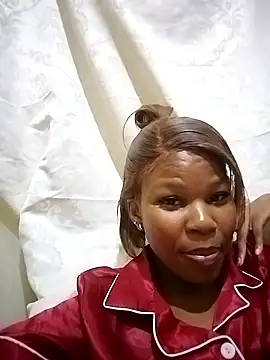 Snapshot of Seductive_Yellow_Titties chatting on January 11, 8:16 pm Seductive Yellow Titties online show from January 11, 8:16 pm