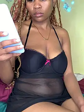 Snapshot of Seductive_Yellow_Titties chatting on May 17, 1:33 pm Seductive Yellow Titties online show from May 17, 1:33 pm