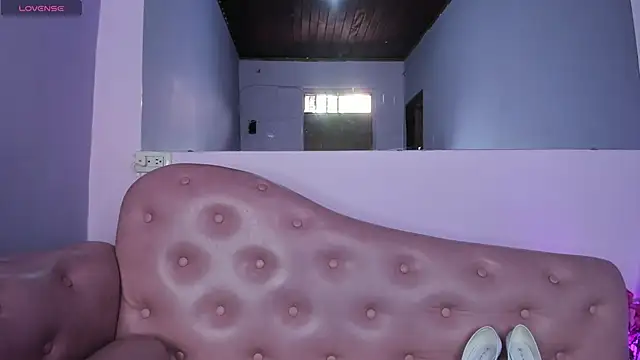 KikaDuque online show from March 25, 7:02 pm