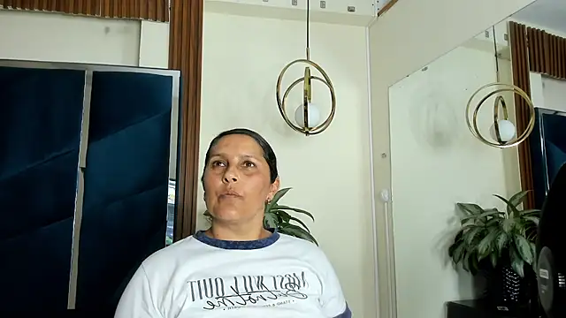 Snapshot of KikaDuque chatting on July 18, 7:22 pm KikaDuque online show from July 18, 7:22 pm