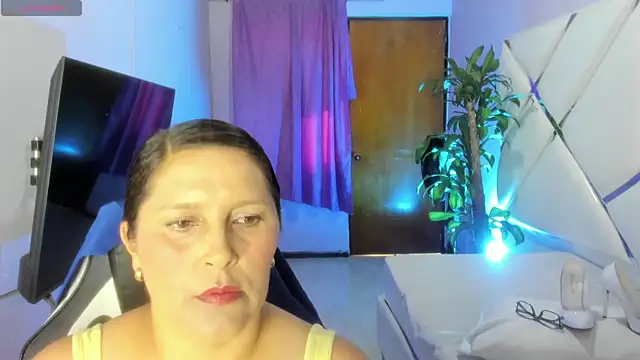 KikaDuque online show from January 14, 7:50 pm