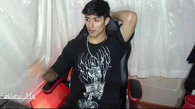 jacobbiker online show from December 5, 4:44 am