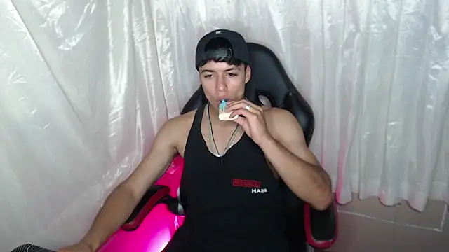 jacobbiker online show from December 21, 2:46 am