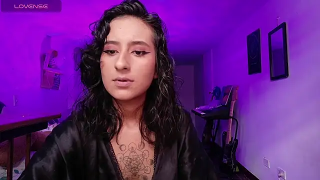 atenea dragon   online show from December 3, 8:30 pm