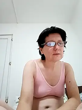 Snapshot of Vera_Elle chatting on November 30, 5:47 pm Vera Elle online show from November 30, 5:47 pm