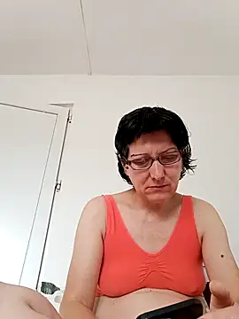 Snapshot of Vera_Elle chatting on November 26, 7:19 am Vera Elle online show from November 26, 7:19 am