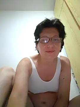 Snapshot of Vera_Elle chatting on July 3, 12:28 am Vera Elle online show from July 3, 12:28 am