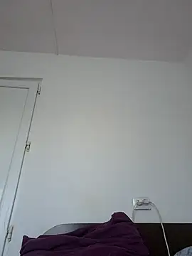 Vera Elle online show from April 16, 4:19 pm