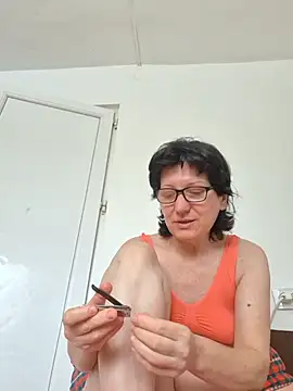 Snapshot of Vera_Elle chatting on February 22, 7:44 am Vera Elle online show from February 22, 7:44 am