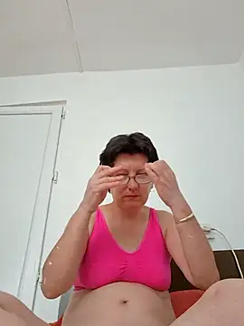 Snapshot of Vera_Elle chatting on June 24, 6:12 am Vera Elle online show from June 24, 6:12 am