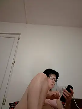 Snapshot of Vera_Elle chatting on February 20, 3:36 pm Vera Elle online show from February 20, 3:36 pm