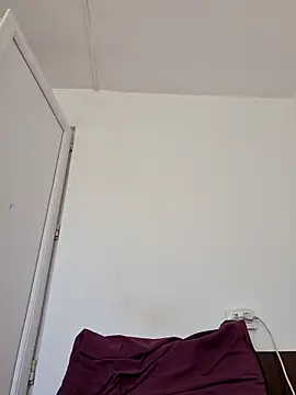 Vera Elle online show from April 15, 5:13 am