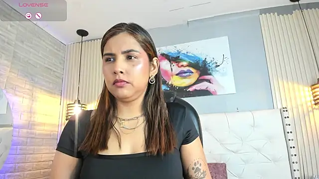 scarletbaker  online show from March 13, 9:53 pm