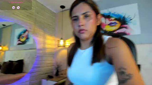 scarletbaker  online show from April 10, 7:21 pm