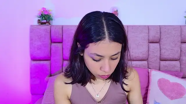 Snapshot of ScarlettLuxe chatting on October 25, 12:39 pm ScarlettLuxe online show from October 25, 12:39 pm