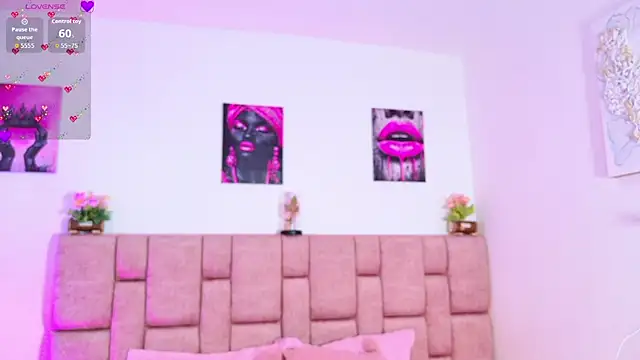 ScarlettLuxe online show from January 8, 8:26 pm