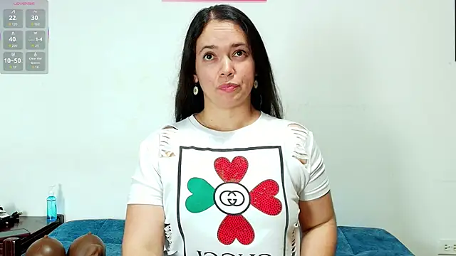 loreen grey online show from February 4, 8:04 pm