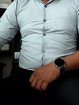 hunk28 6 online show from November 23, 6:45 am