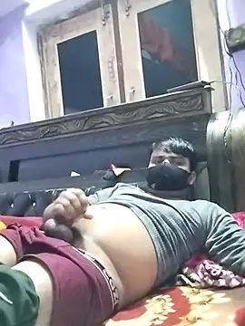 hunk28 6 online show from November 20, 5:57 pm