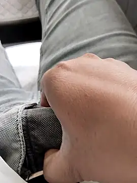 hunk28 6 online show from October 10, 6:47 am