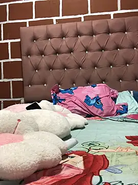 Rachellcooperrr online show from May 28, 1:35 am